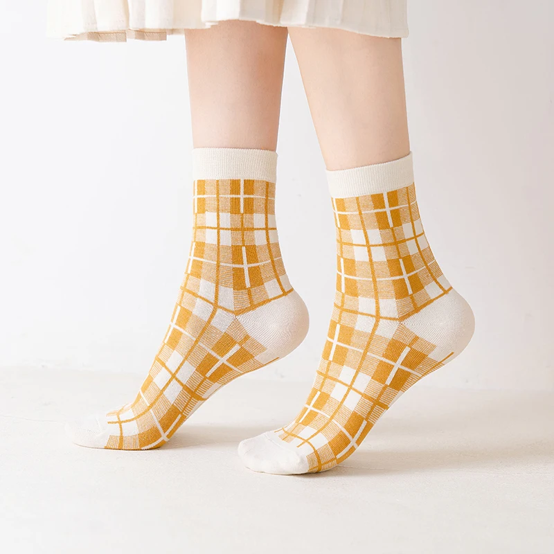 Дамски Чорапи, Памучни Чорапи, Меки, с високо качество, Удобни за Кожата За Спане, Средна Тръба, Кавайные Чорапи в Клетка с Принтом, Зимни Чорапи BANNIROU
