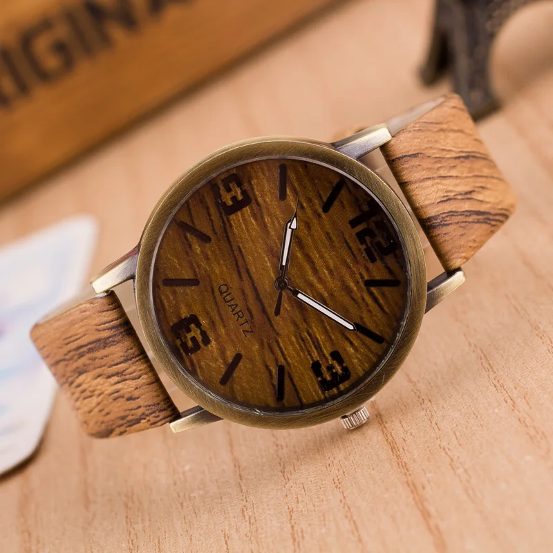 Мъжки и дамски часовници CAY Four digital са популярни сред мъжете и жените с имитация на дърво