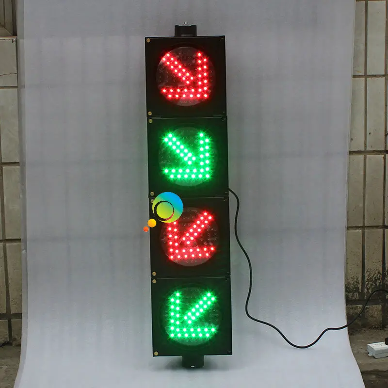 Нов dsign 200 мм, червено-зелено пътна стрелка отразяващ светлината четырехнаправленный светофар